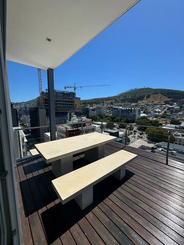 Bright & central CPT Penthouse.