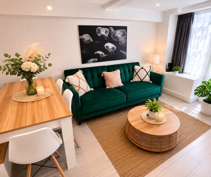 Bloomsbury 2 Bed · British Museum 5 Mins · Zone 1 - Bloomsbury