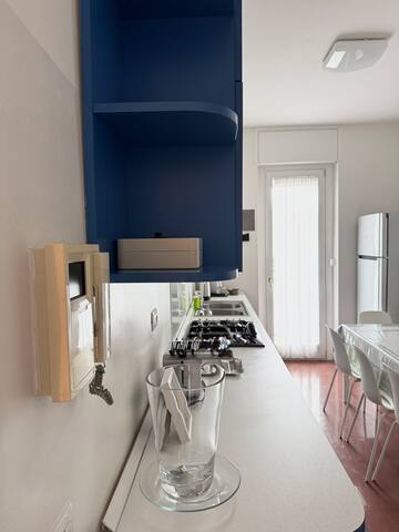 Solari Apartment – Design District-4 mega suite gallery image 4