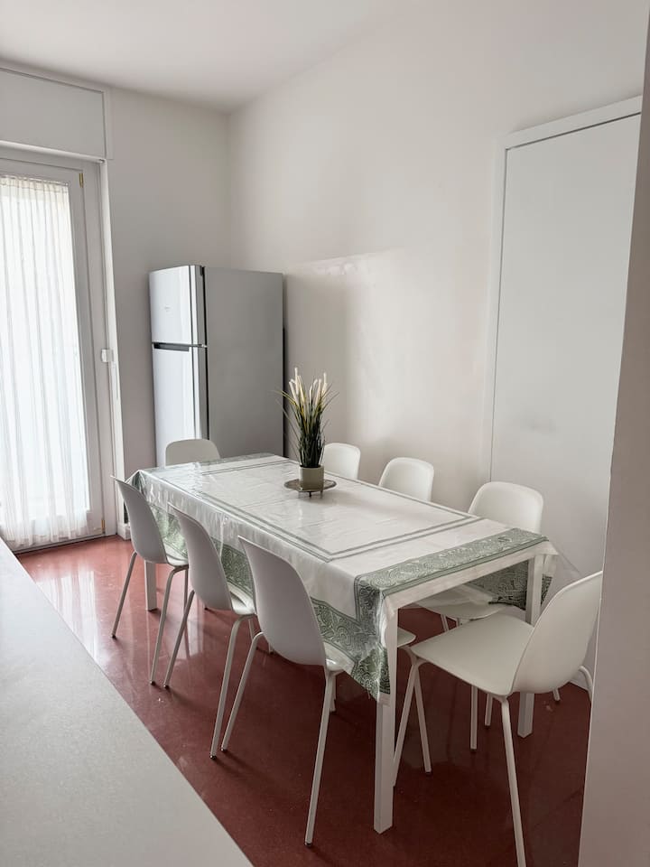 Spacious 4br Near Tortona Design District 140 Sqm - Milan