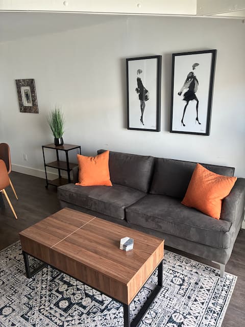 Top Airbnb: Uptown Condo 9 in Turtle Creek