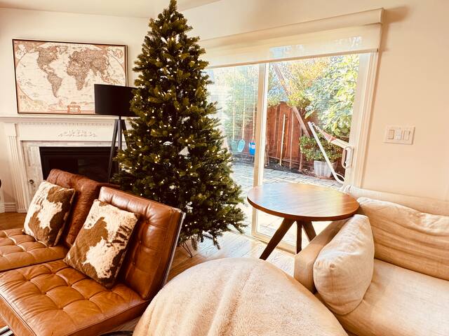 Spacious Modern House gallery image 2