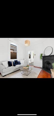 Inner city cosy gallery image 2