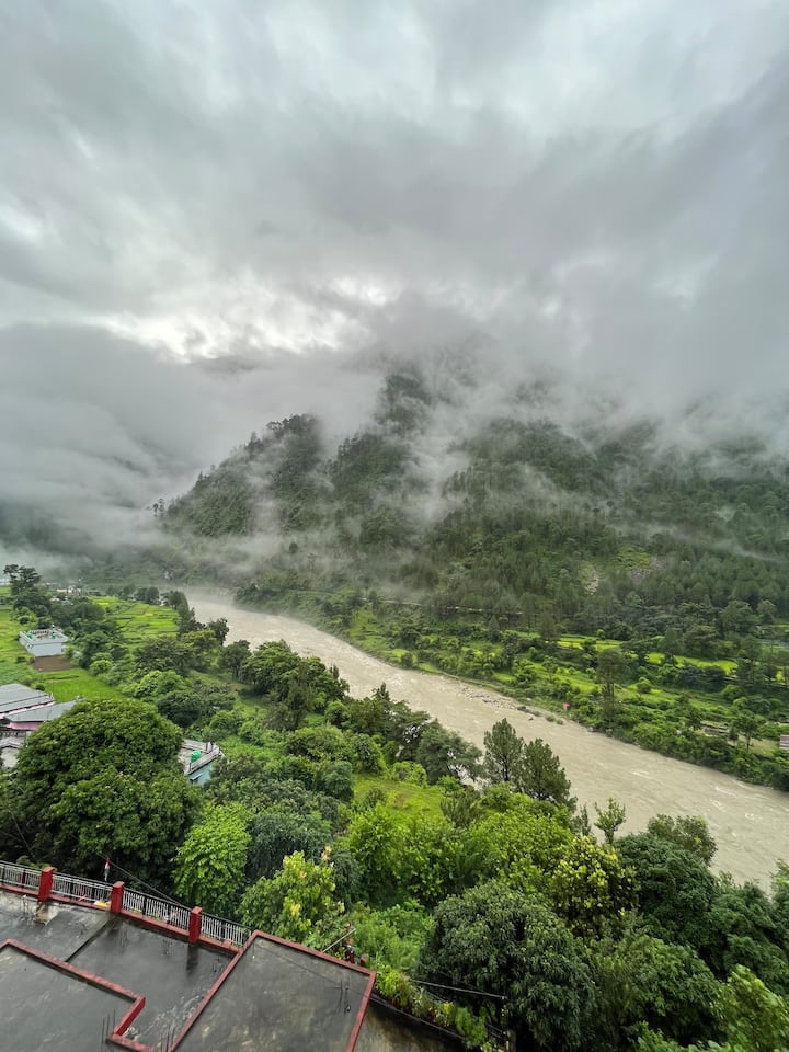 Utsav Palace: A Riverside Haven - Uttarkashi