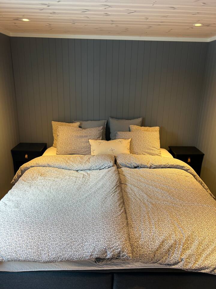 غرفة النوم 1