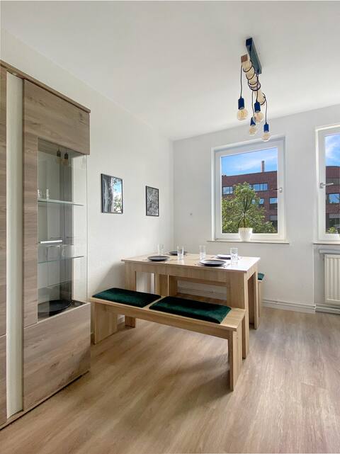 Beliebte Airbnb-Anzeige: In the city with two balconies in Vahrenwald