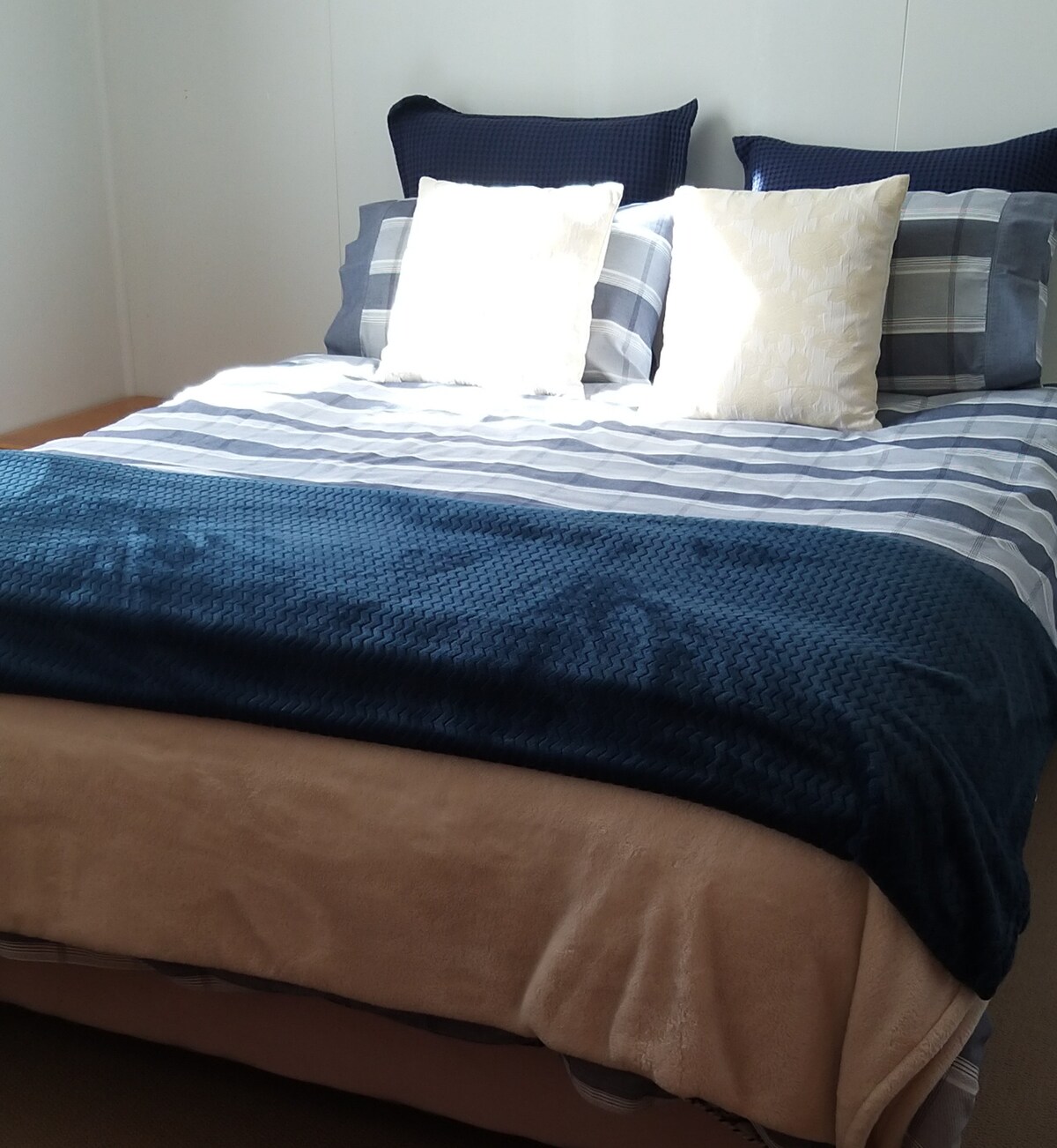 საძინებელი 1