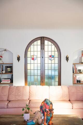 Eclectic Los Feliz 1925 Mediterranean Villa w/Pool gallery image 4