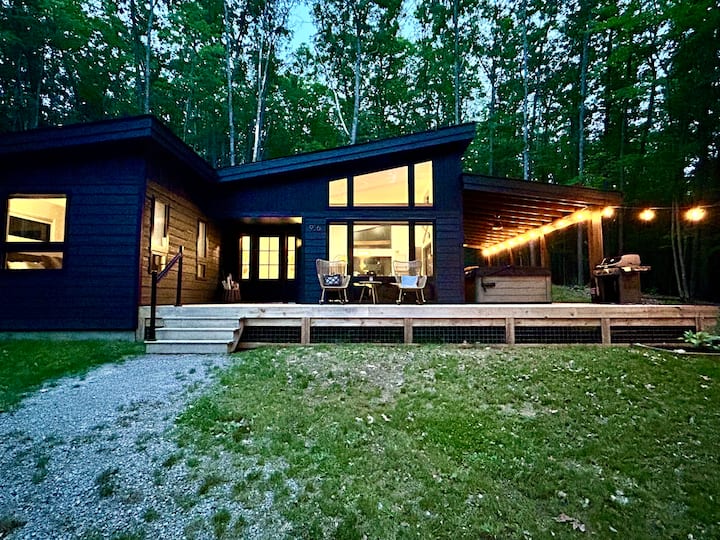 Higgins Lake Views on 2 Private Acres | HOT TUB
