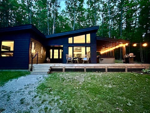 Higgins Lake Views on 2 Private Acres | HOT TUB