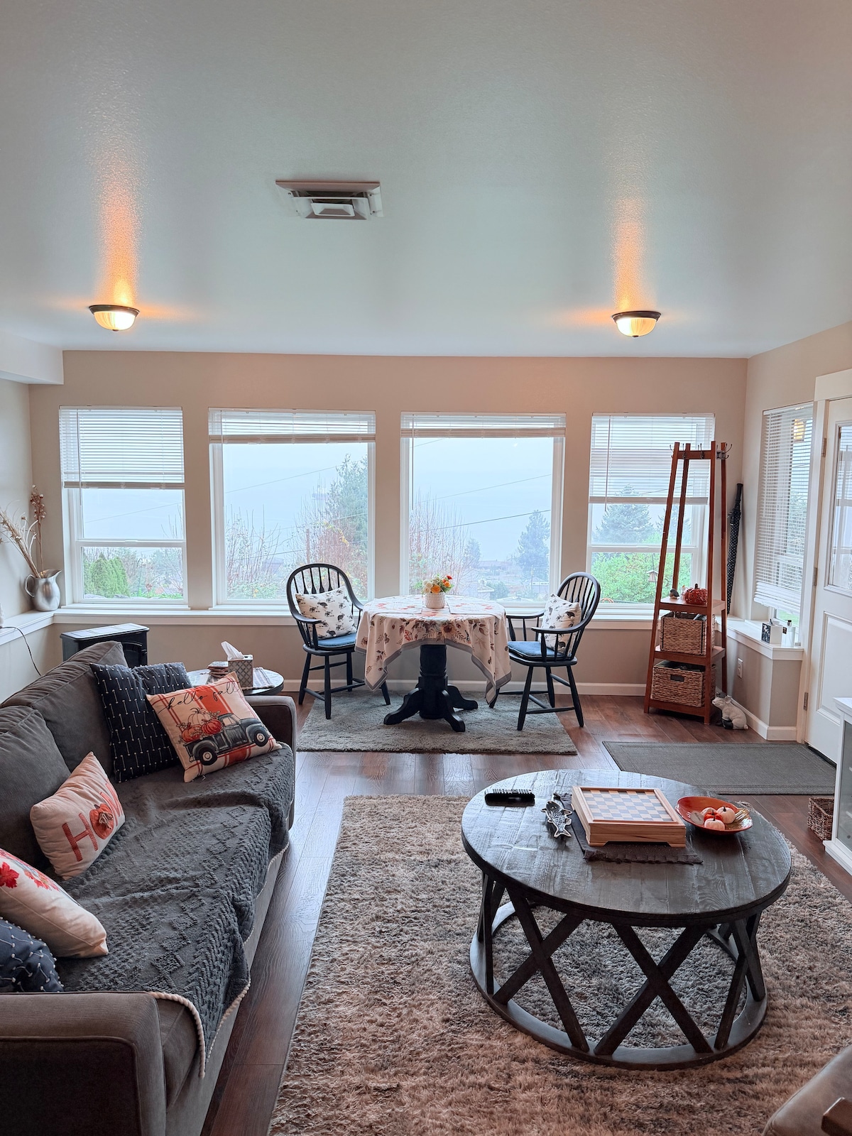 Cozy stay with Panoramic Puget Sound View - Guest suites for Rent