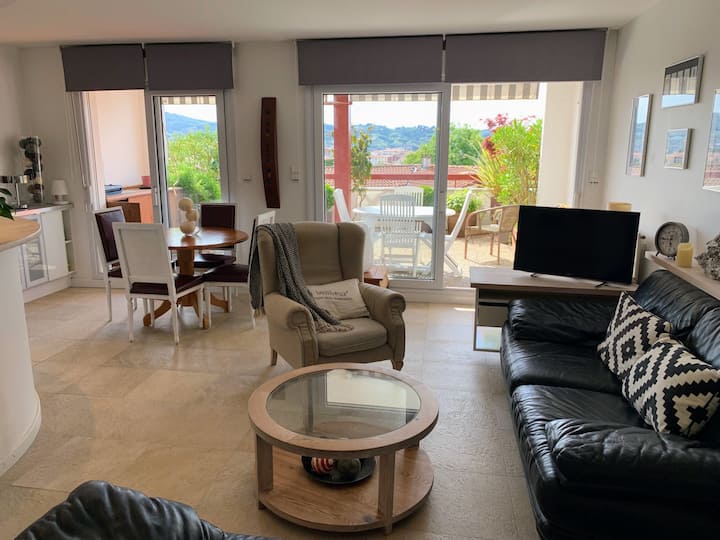 Superbe Appartement Avec Vue. (Parking Gratuit) - Plage d'Hendaye