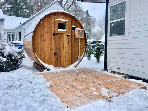 The Nordic Escape | Barrel Sauna & Walkable