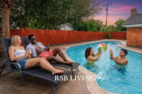 Amazing 4BR 2Bath Home with Pool & Game-Movie Room