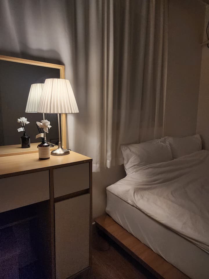 საძინებელი 1