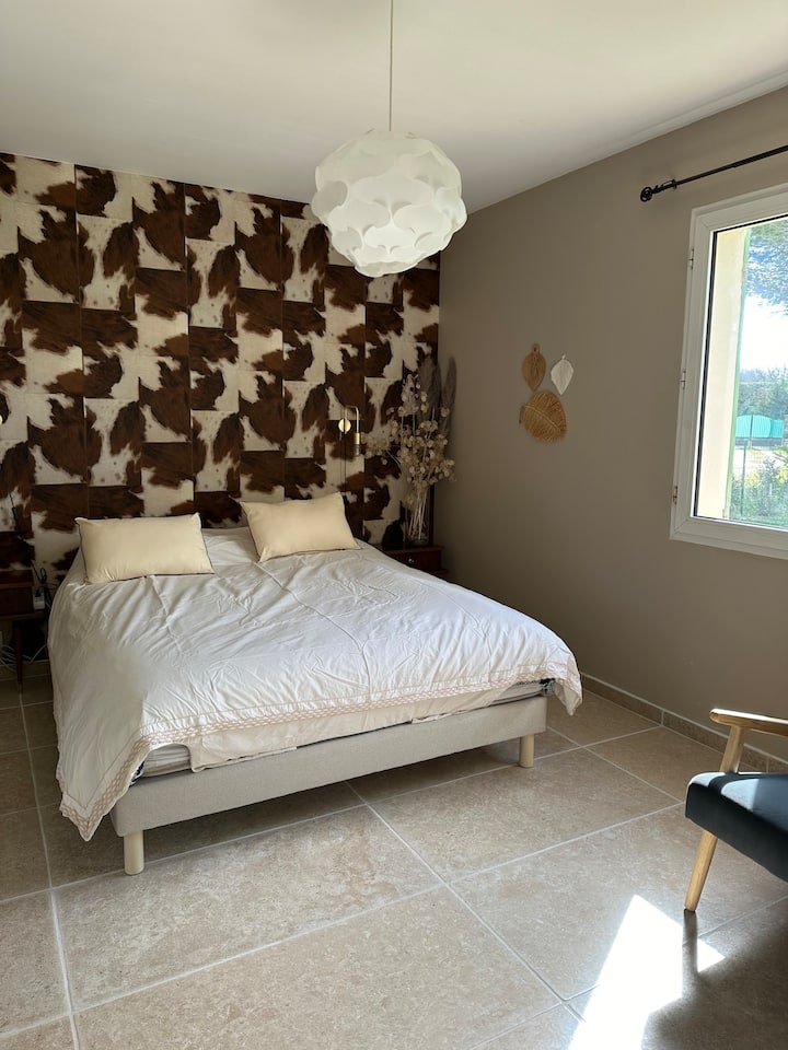 საძინებელი 1