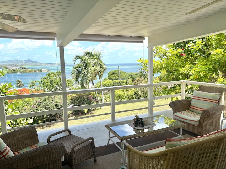 Perfect Island Escape: Sunshine Cottage