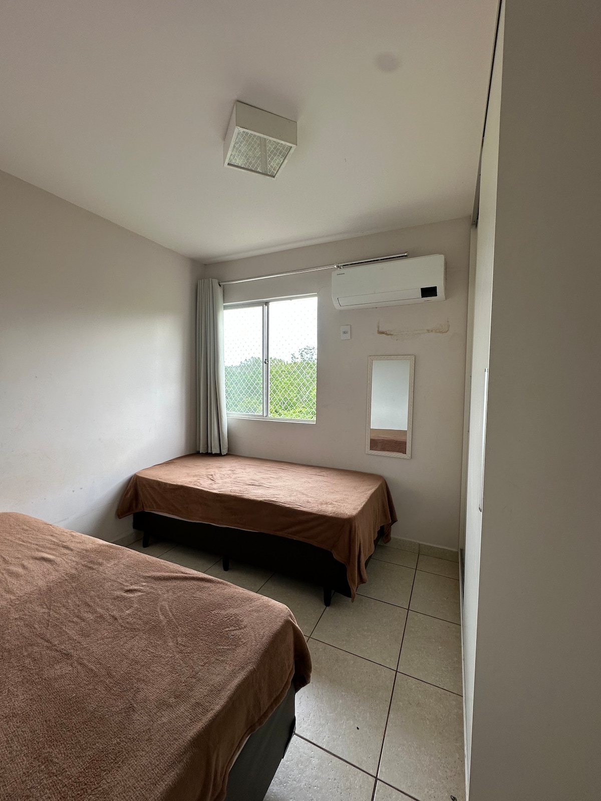 საძინებელი 4