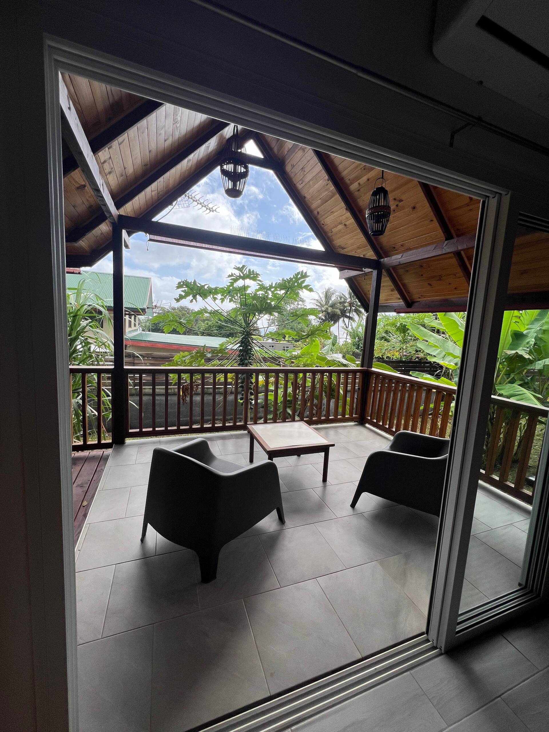 Stay Inn Teahupoo Bungalow Ute Ute