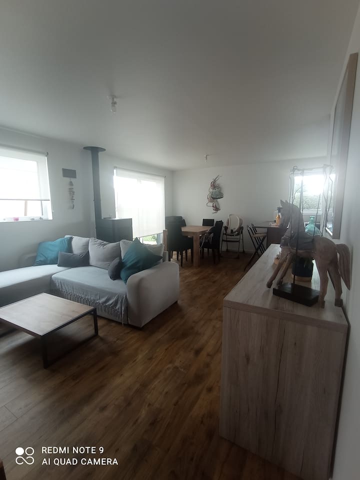 Maison Familiale
Proximité Mer. 4 Chambres. 8 Pers - Plouhinec