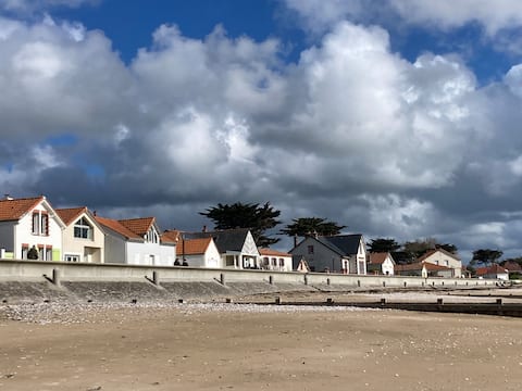 Ocean View, Garden, Walking Distance to Beach – Charming & Quiet