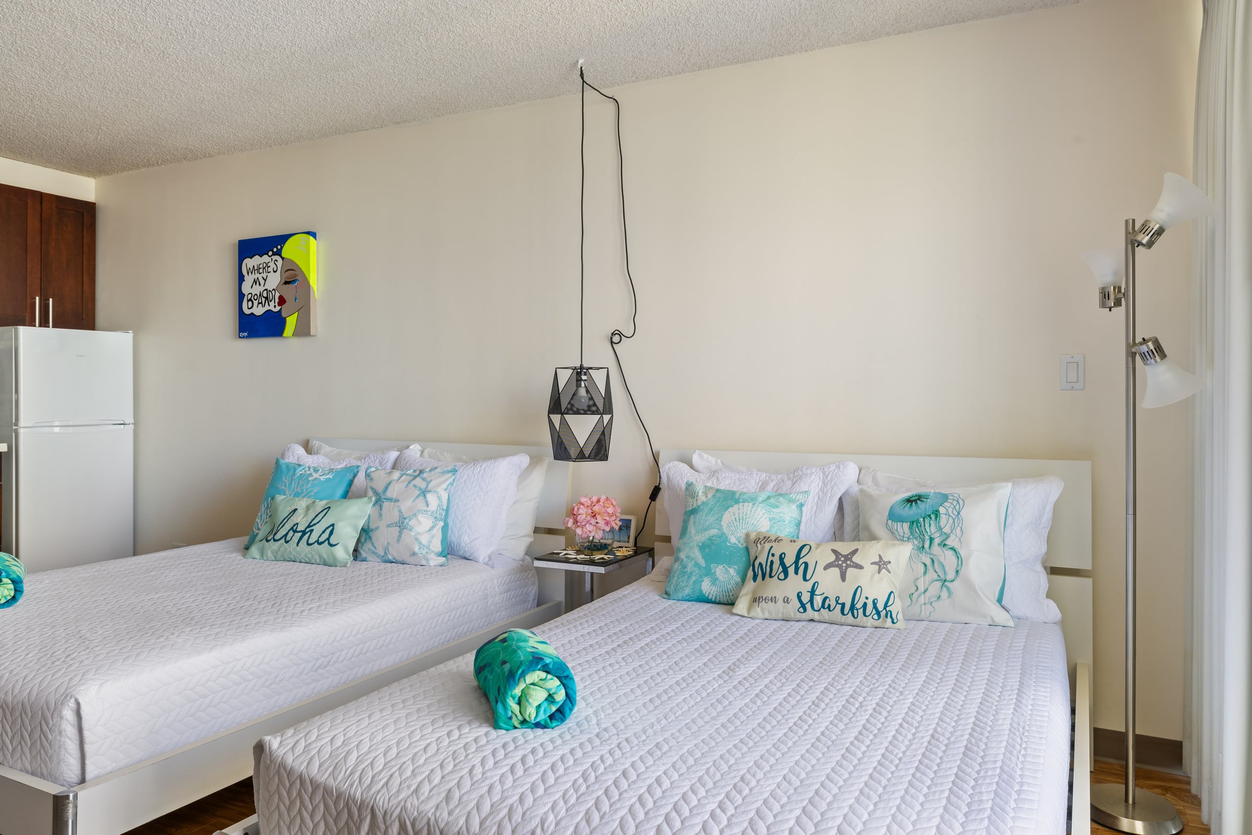 Central Waikiki  FREE Assigned Parking 2 beds Pool - Image 5