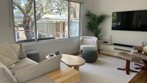 Top Airbnb: Native Nook by Sea and Fairway in Anglesea