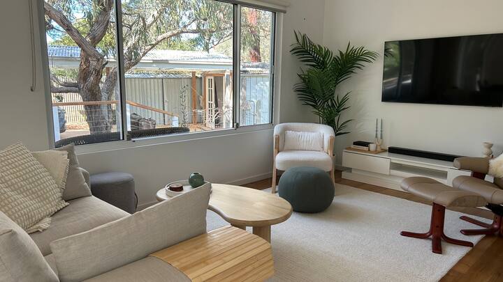 Native Nook By Sea And Fairway - Fairhaven