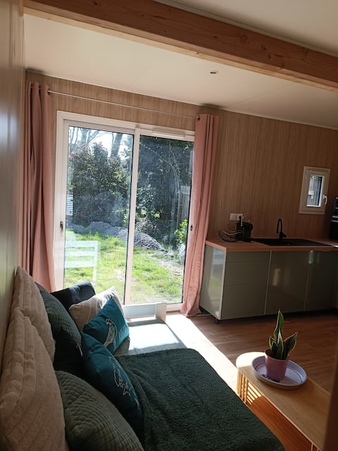Annonce Airbnb populaire: Fully-equipped studio near the beach. à Sarzeau