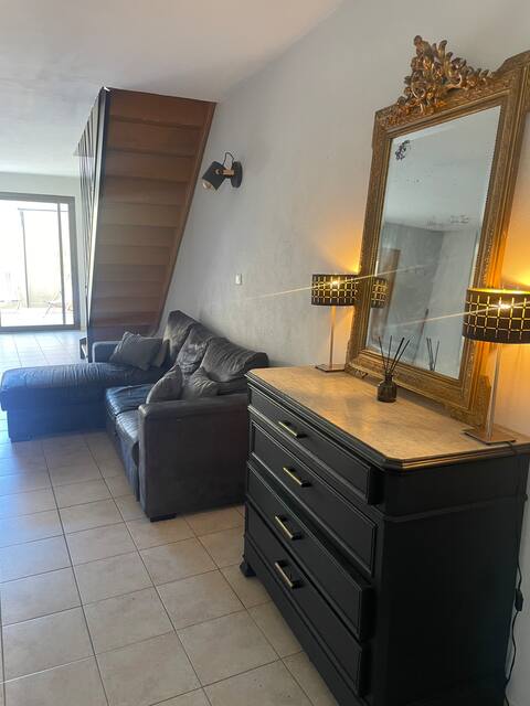Airbnb performant: Village house with hot tub and garage à Bédoin