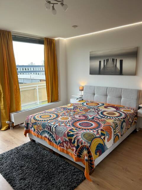 Central & bright apartment with balcony