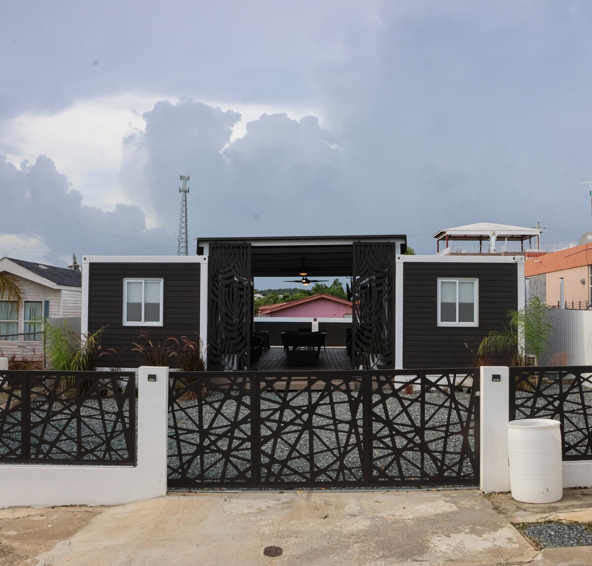 Popular Airbnb listing: Boqueron's Unique & Cozy Tiny Houses in Boquerón