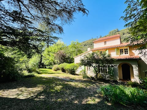 Les Cèdres, river swimming