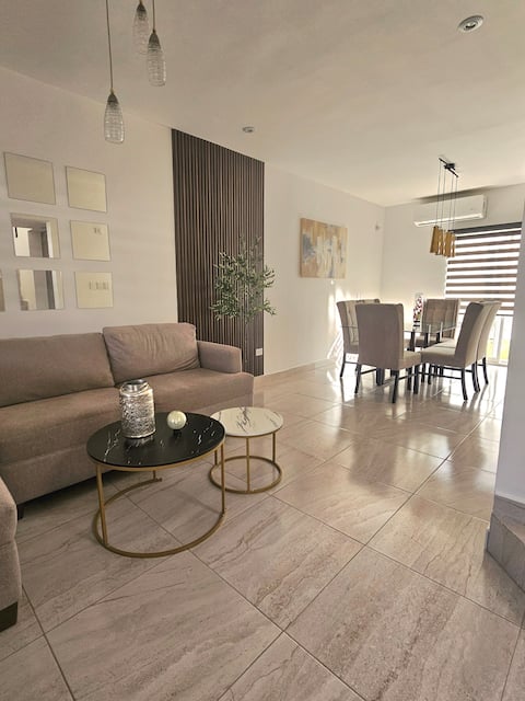 Successful Airbnb property: New. Comfortable and conveniently located. We bill! in Torreón