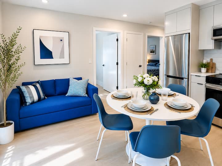 Bright & Comfortable 2-br Garden Suite - Vancouver