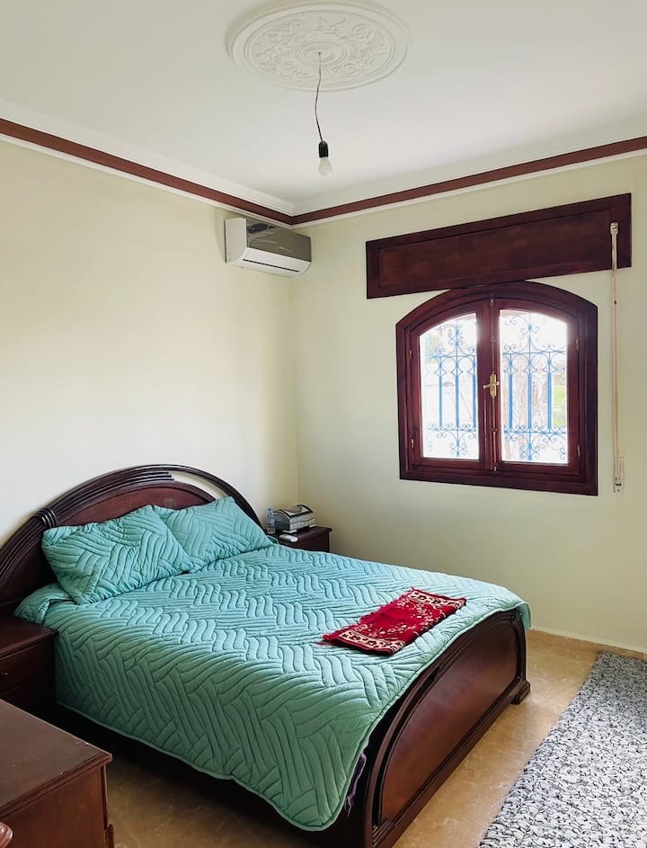 Indulge in comfort in our bedroom with one king bed and air conditioning. Perfect for a restful night's sleep after exploring Chefchaouen. Book now for a cozy retreat 
