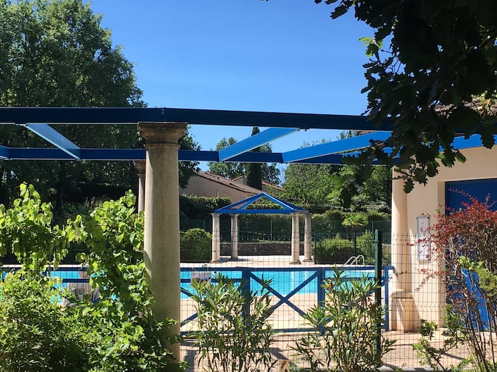 Petite Maison Avec Piscine Entre Mer Et Montagne. - Var