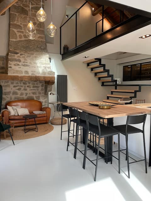 Restored Lozère Farmhouse T4