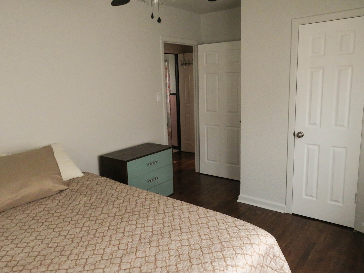 Penn Field Place, near St Edward's, COTA, SoCo