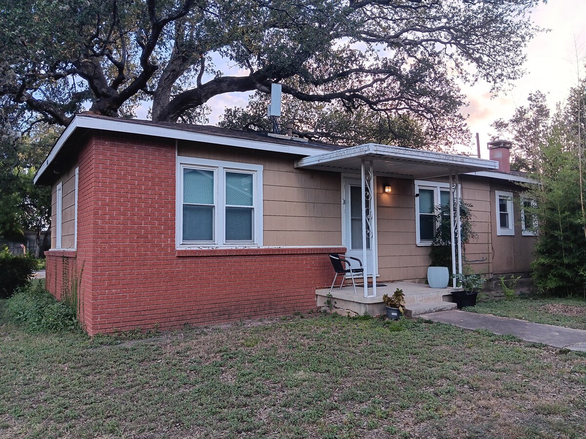 Penn Field Place, near St Edward's, COTA, SoCo