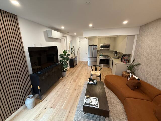 Modern, Charming, and Luxury Stay gallery image 4