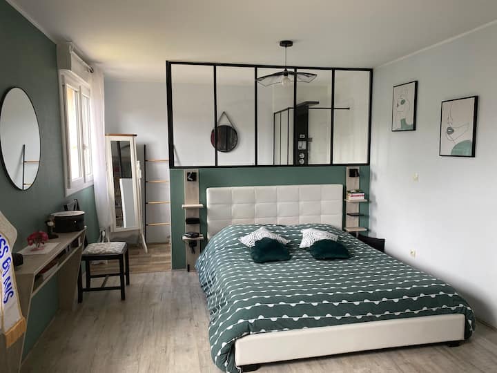 საძინებელი 1