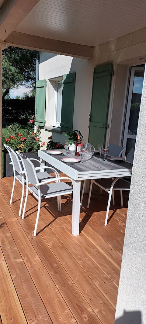 At Maxou-3-épis. Enclosed garden-Garage.
Dog friendly