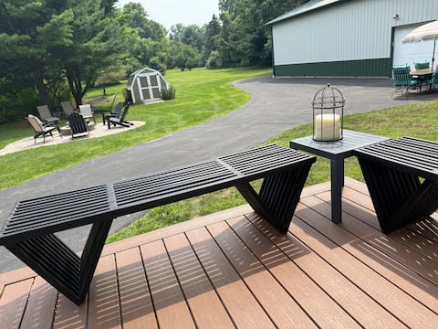 * Near MSU, Lake, Fire pit, Private Backyard.