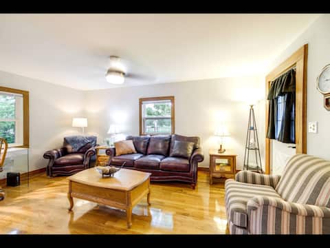 * Near MSU, Lake, Fire pit, Private Backyard.