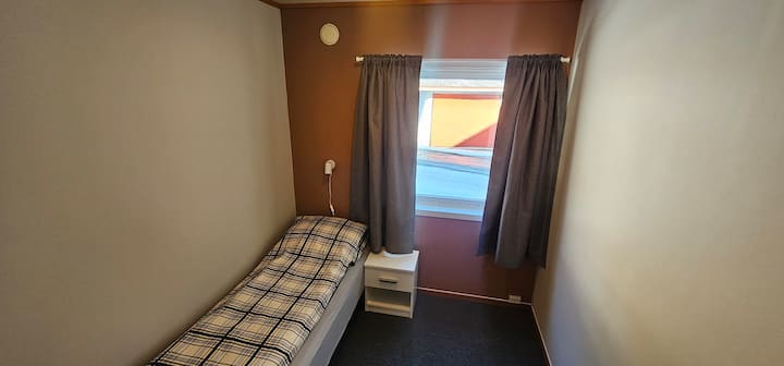 غرفة النوم 2