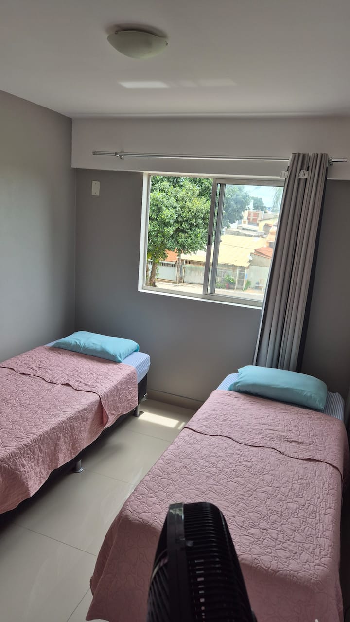 Ambienti i dhomës së gjumit