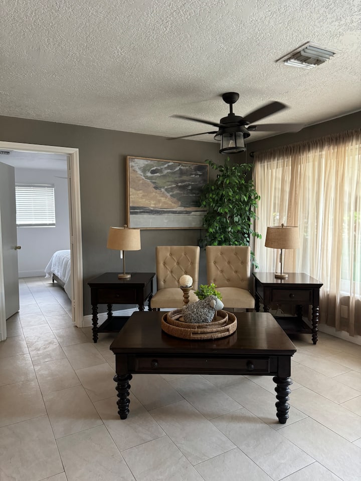 Betty’s Cozy Haven - プランテーション, FL