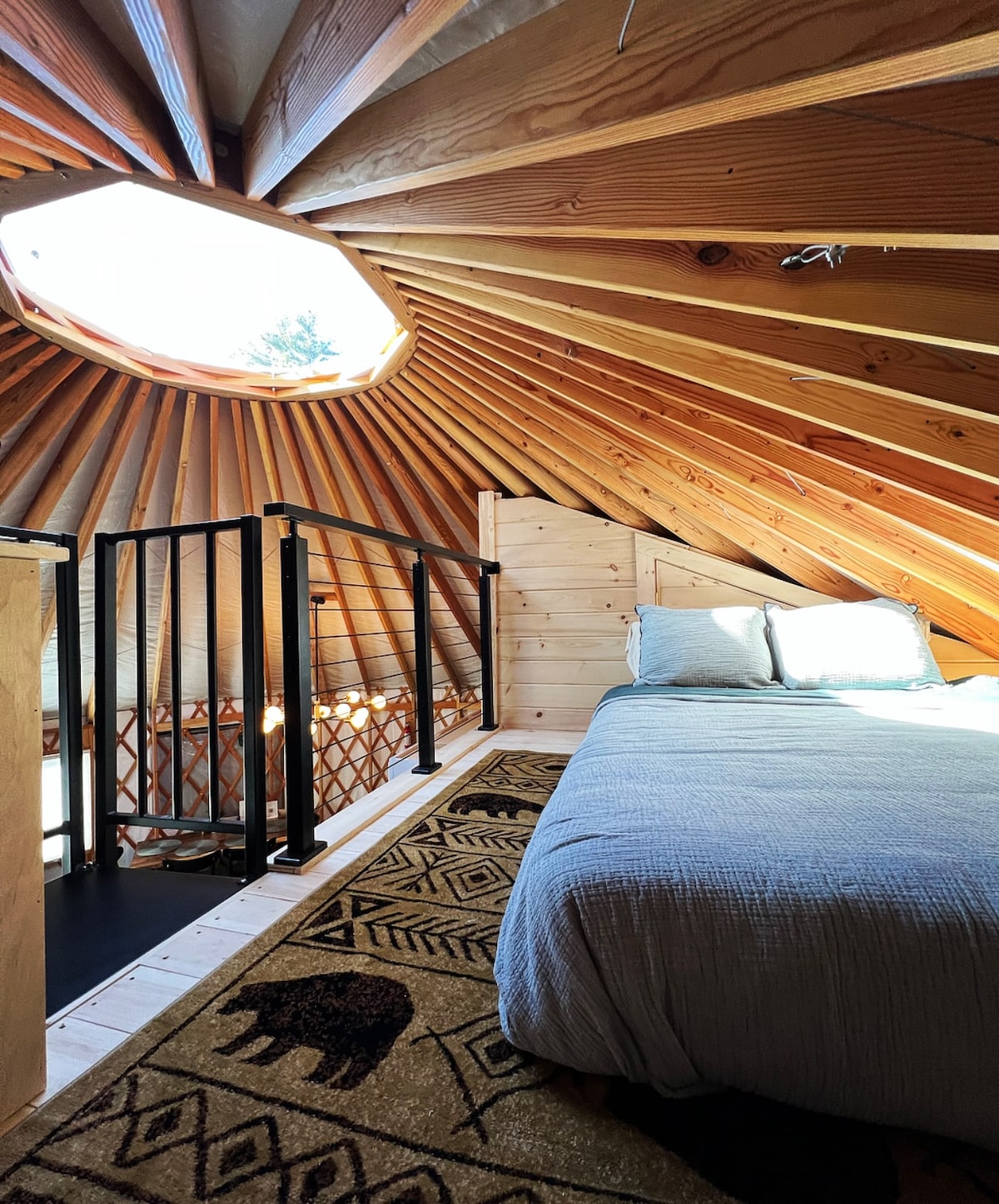 The loft features a queen hybrid mattress, warm blankets and cozy pillows. Perfect for the kiddos or 2 adults! 