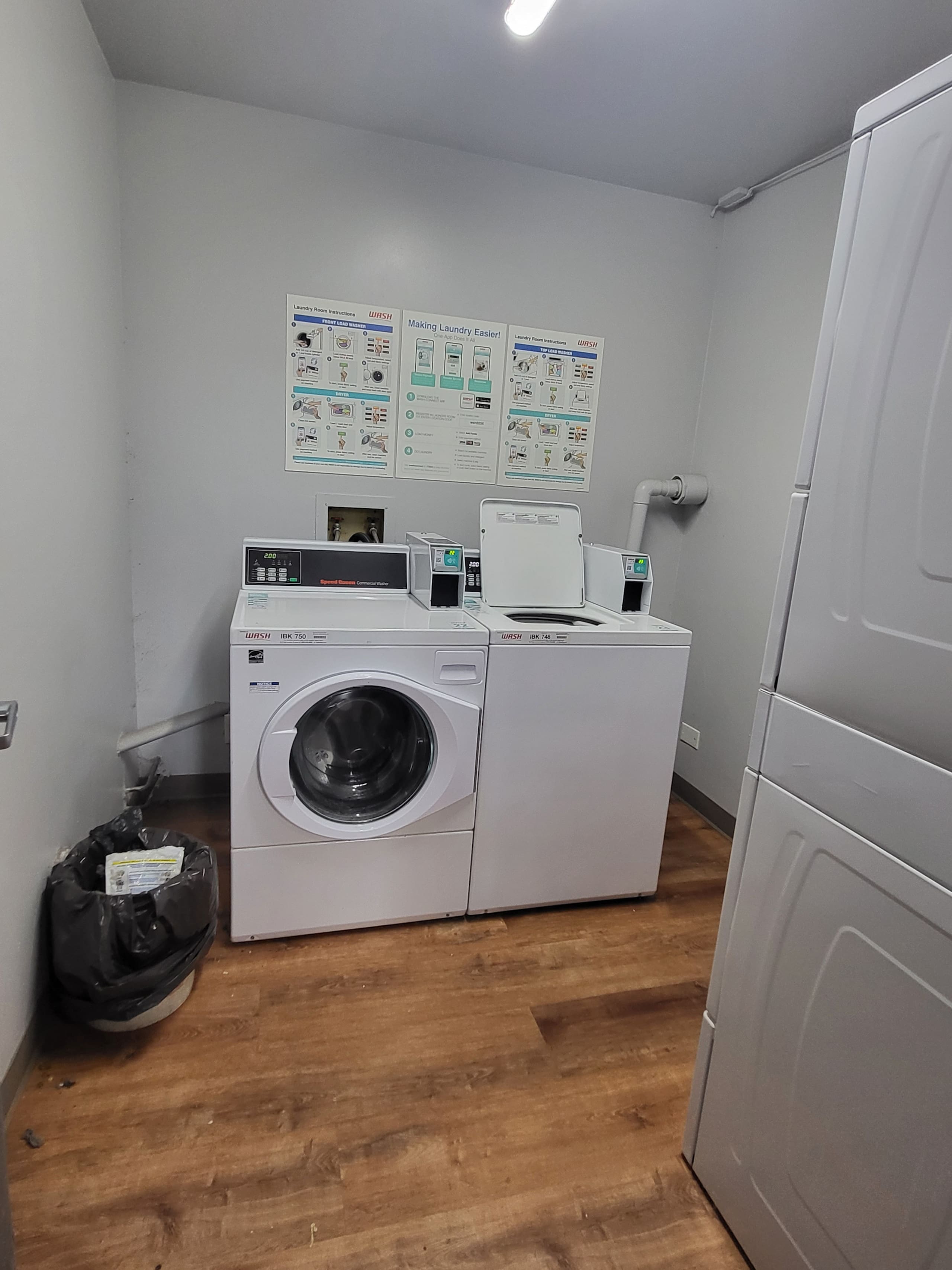Full Kitchen| Poolside | Walk to Parks & Downtown - Photo 10